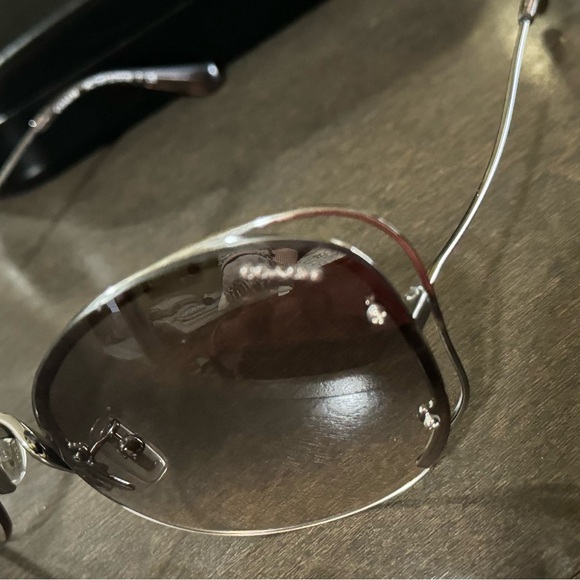 Coach sunglasses with case - Picture 10 of 10